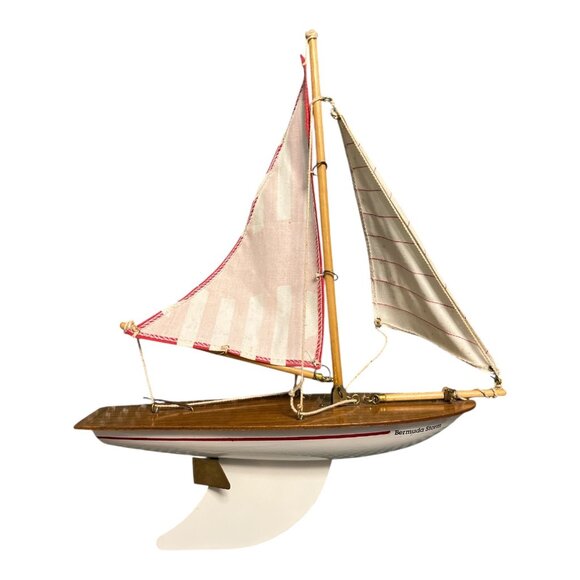 VTG Bermuda Storm Wooden Sailboat Model Bosun Boats Red White Sails Nautical Dec - Picture 5 of 7
